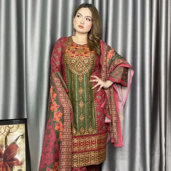 হ্যান্ড ওয়ার্কের এলিগেন্ট ডিজাইন কাস্মিরি চিনিগুড়া কটন মেরুন কালার